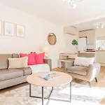 Simone Room For Two At A 3-Bedroom Flat At Hanwell